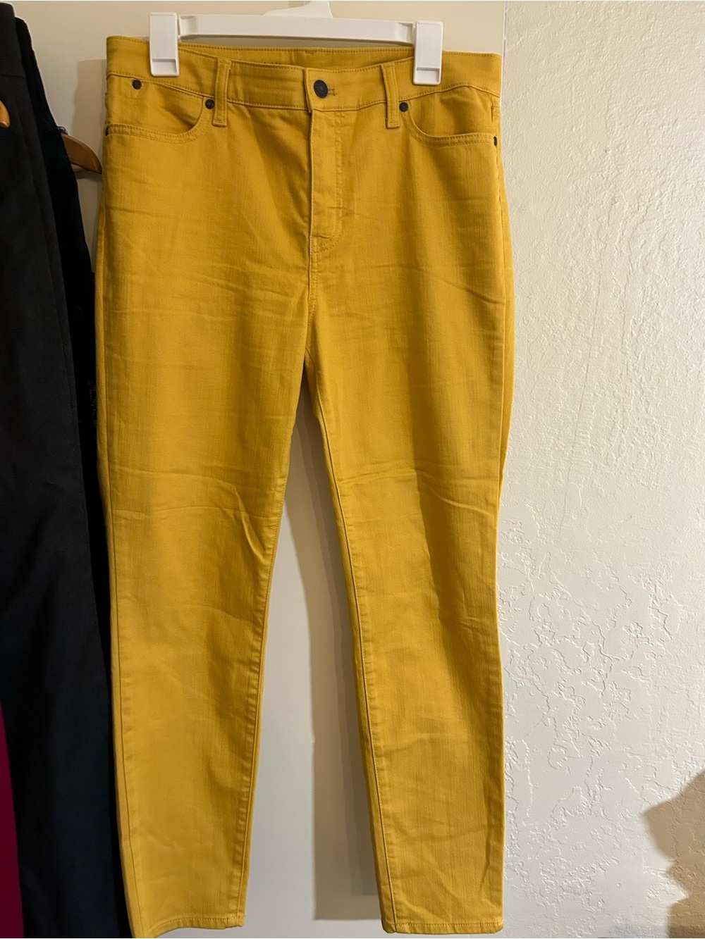 💙3 for $25💙Talbots Flawless Slim Ankle Jeans in Mustard